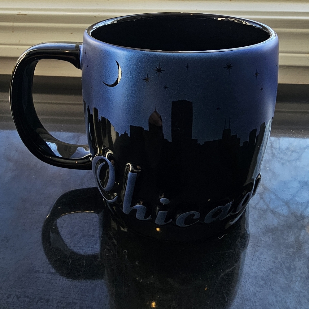 Chicago night sky silhouette Mug NWT